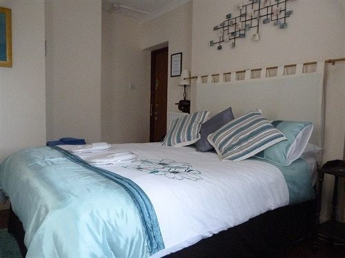 Oaklands House - Adults Only Hotel Brading Bagian luar foto
