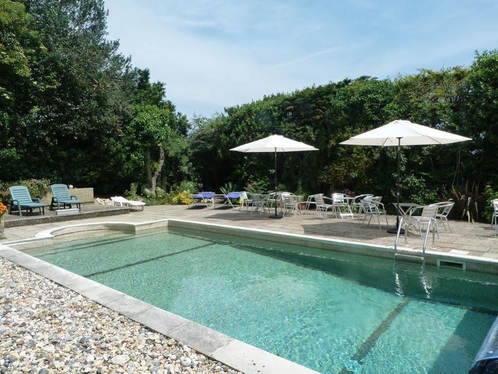 Oaklands House - Adults Only Hotel Brading Bagian luar foto