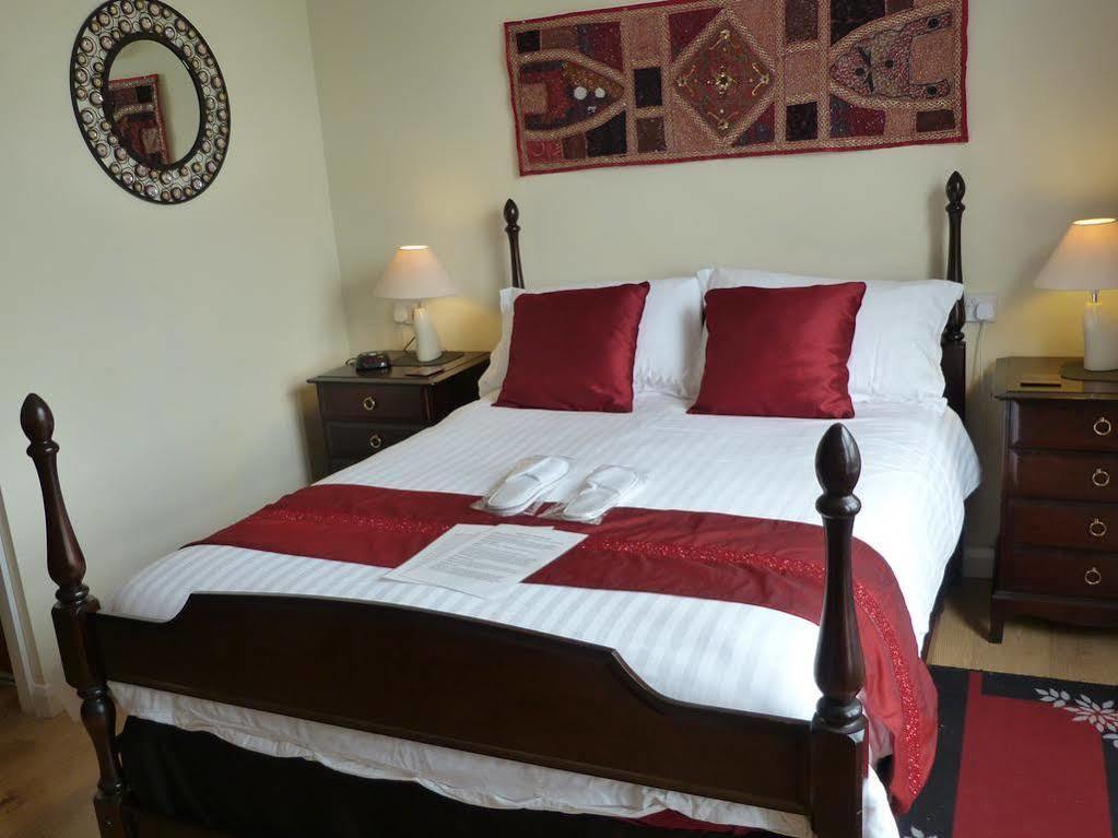 Oaklands House - Adults Only Hotel Brading Bagian luar foto