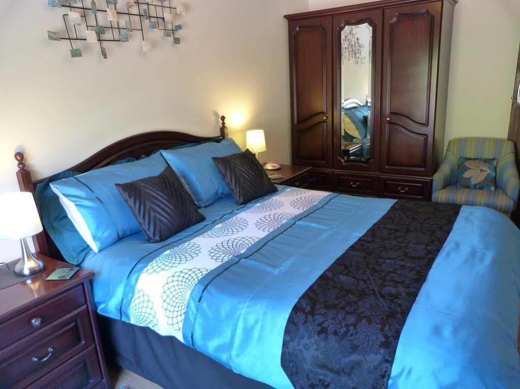 Oaklands House - Adults Only Hotel Brading Bagian luar foto
